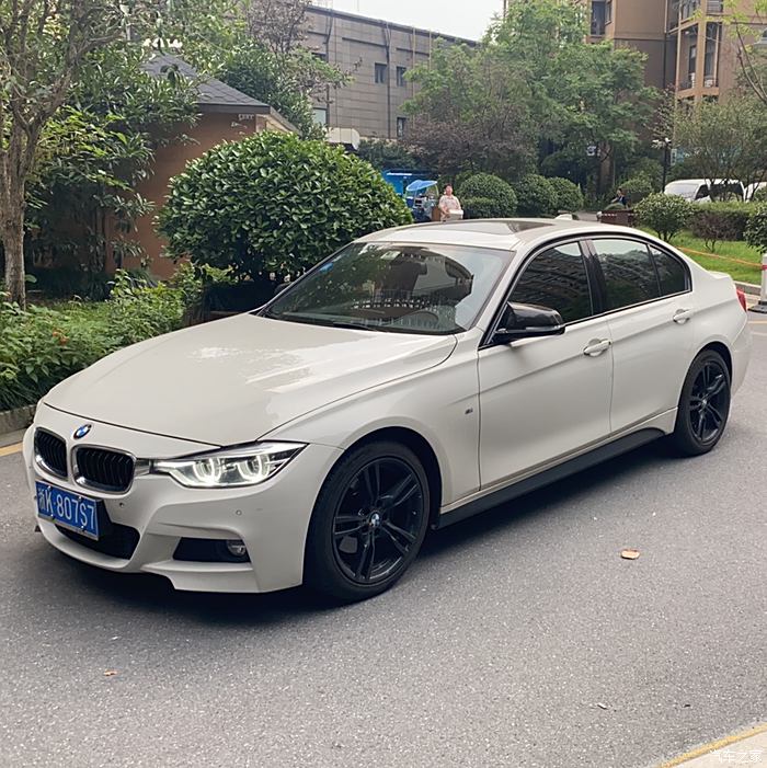 出自用爱车18款320i