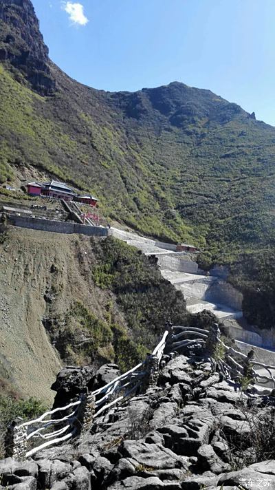 小跑东川紫霞宫