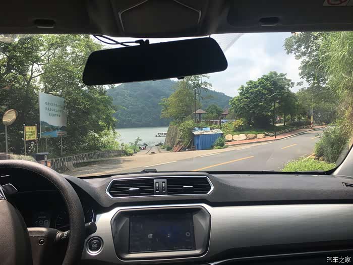 错。感觉来到了深山，外面的空气非常清新，这时候的空调必须开外循环。