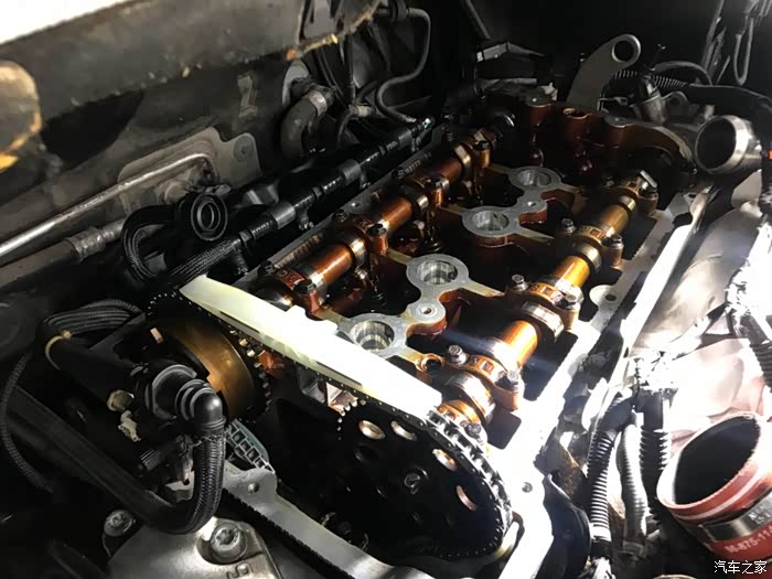 XKTY.COM星空体育-气门油封多久换一次？