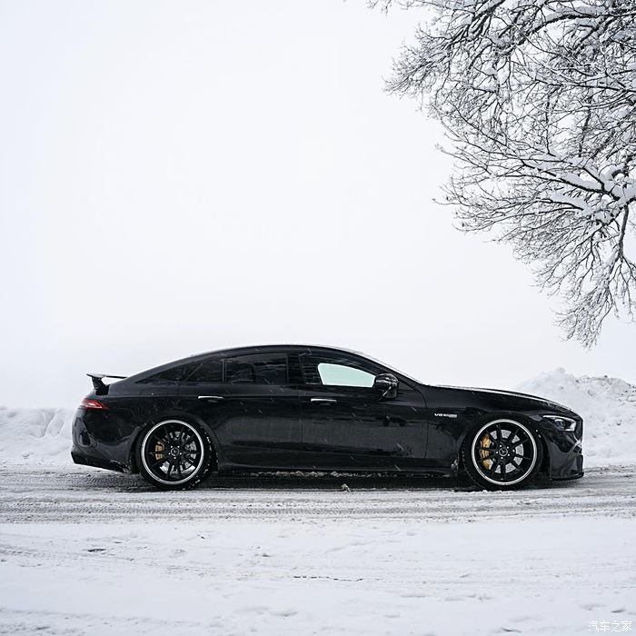 mercedes amg gt 63s有一种想驾驭它的冲动.