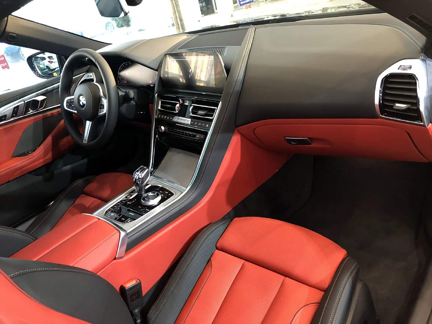 宝马840i敞篷轿跑车 m 运动套装