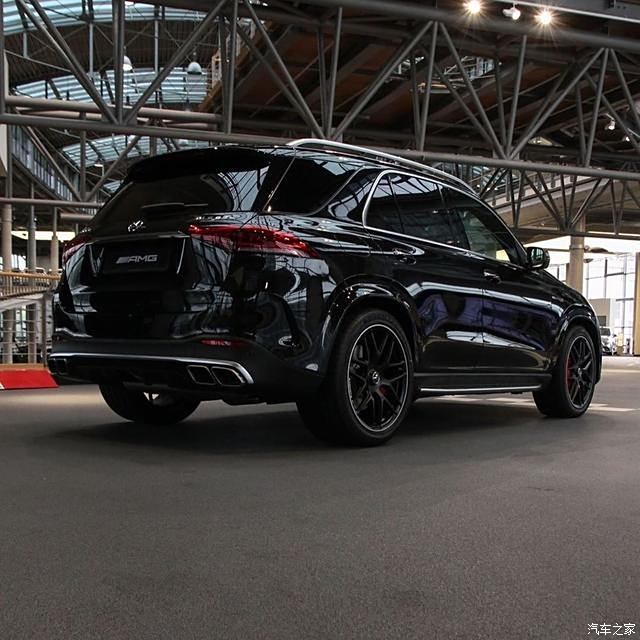 【图】梅赛德斯-amg gle 63 s,前脸中网的造型非常有气势_精彩图集