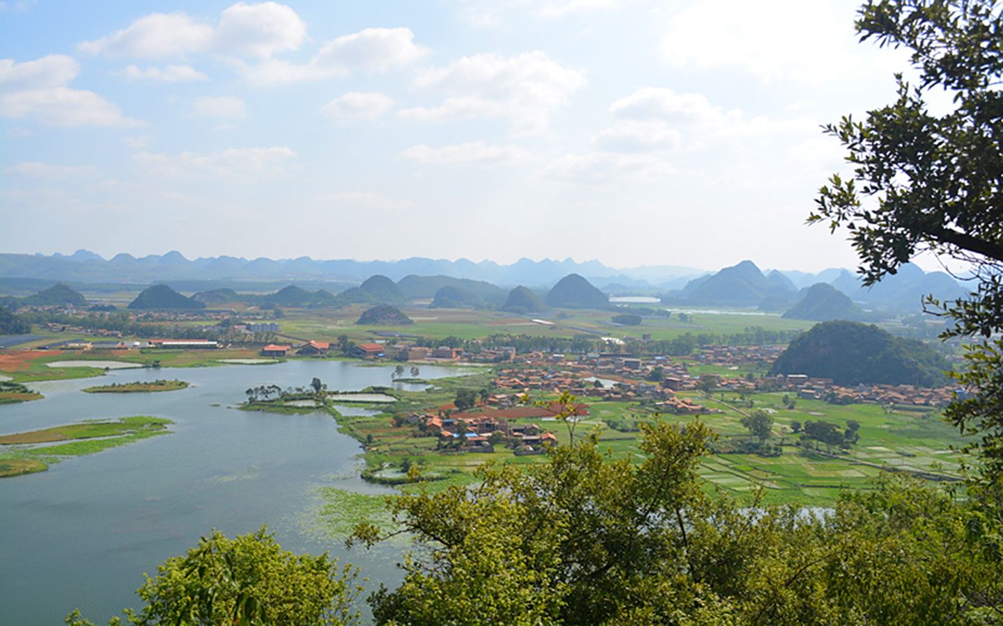 美丽的风景少数民族之旅.风景如画一般