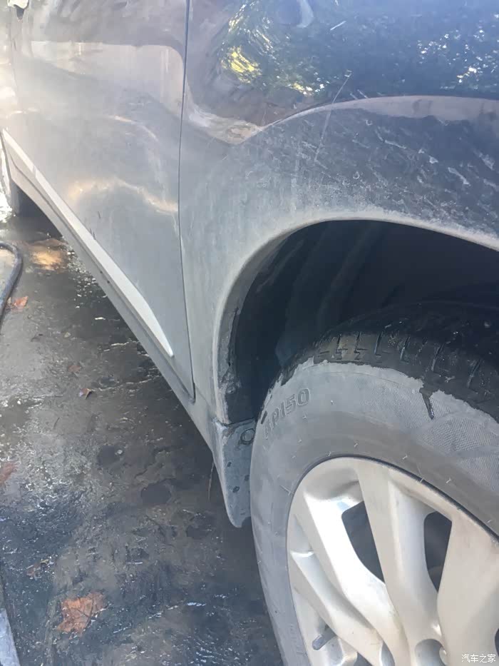 如何简单洗车洗得干净 500_ChsEflu8lCuAHbUnAAIIVBOl8i4284.jpg