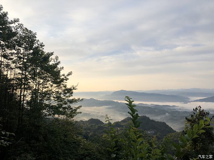 普照山看日出