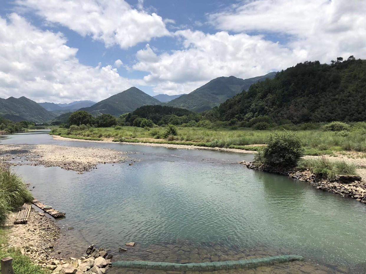 通济堰位于丽水市莲都区瓯江支流松阴溪上