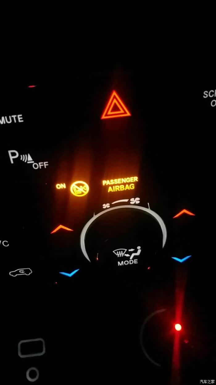 常亮是什么意思啊 500_ChsEfluH3ZyAa4NwAAI4cE9EYJ0388.jpg