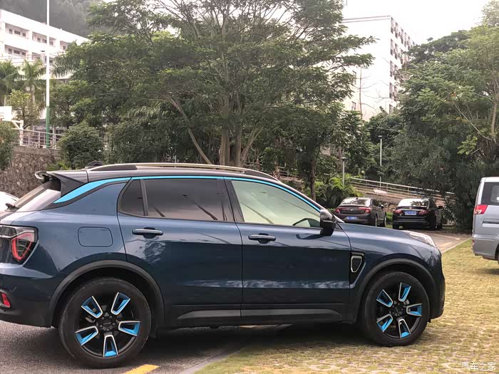 面子重要还是用车重要、领克01之车标