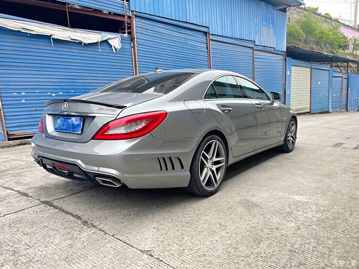 出2012年奔驰cls350