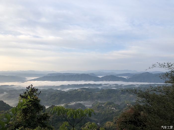 普照山看日出