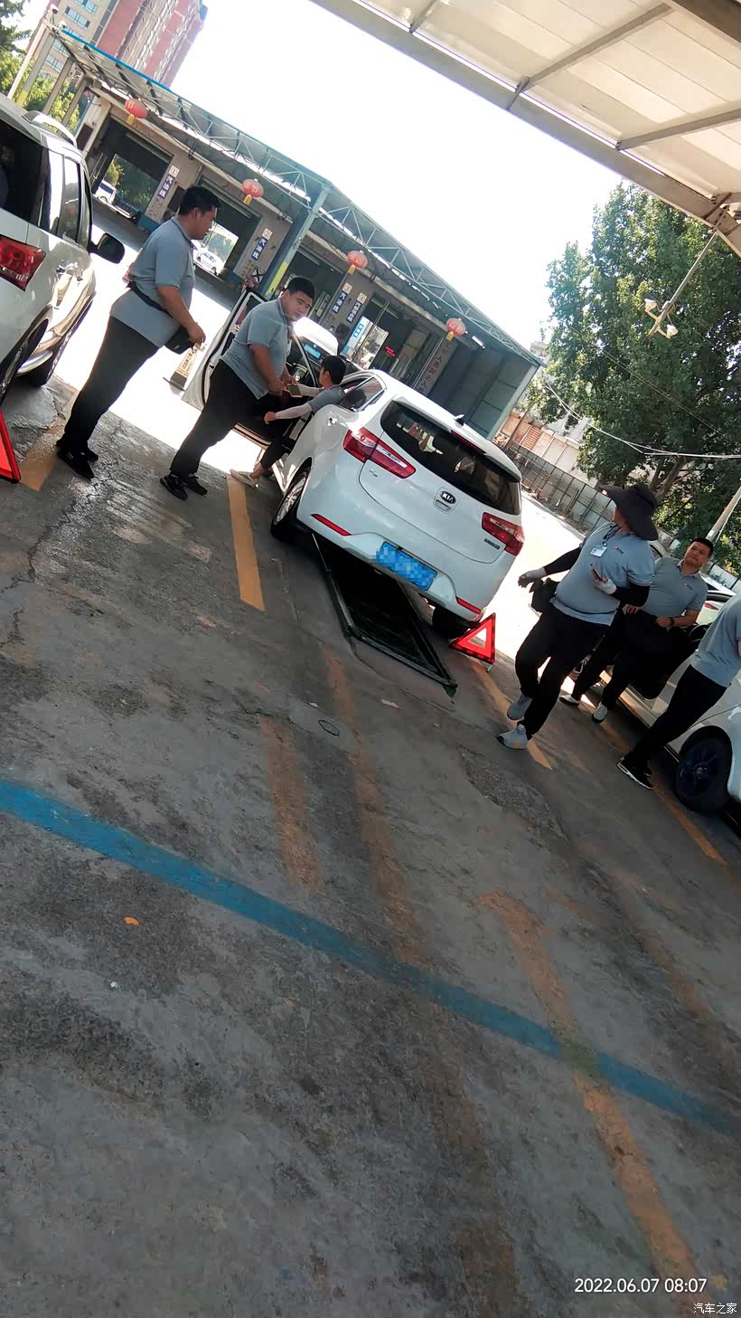 有人打电话提醒我去审车是真的吗