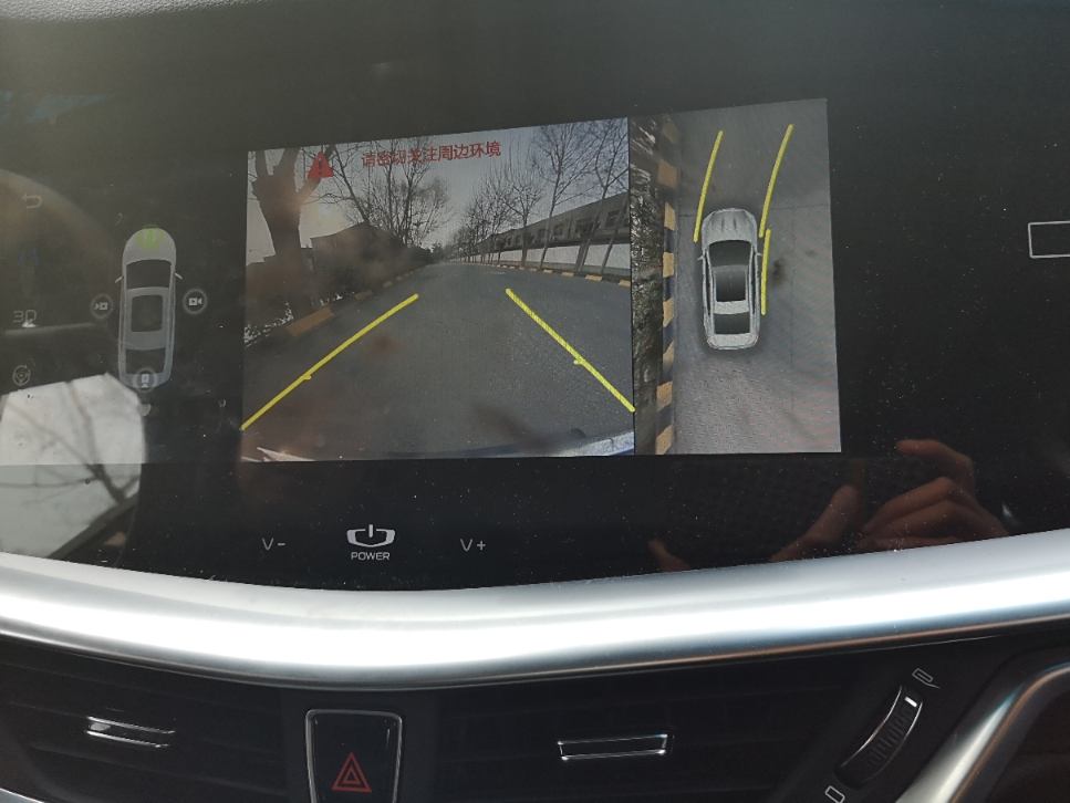 360度全景摄像头让停车加便捷安全