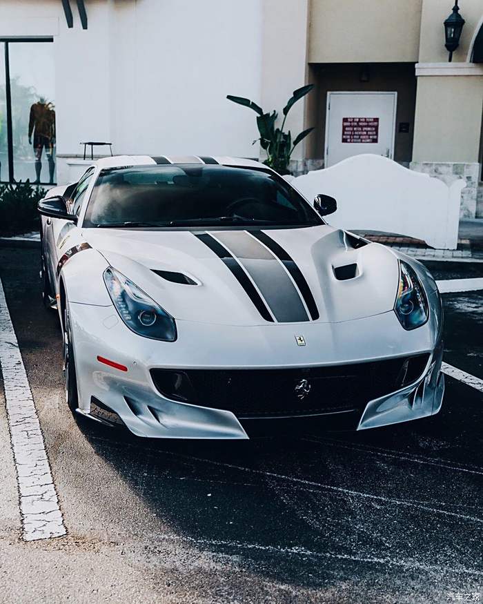 109 | 回复: 0 法拉利论坛 ferrari f12 tdf ,这超级跑车,怪讨人喜欢