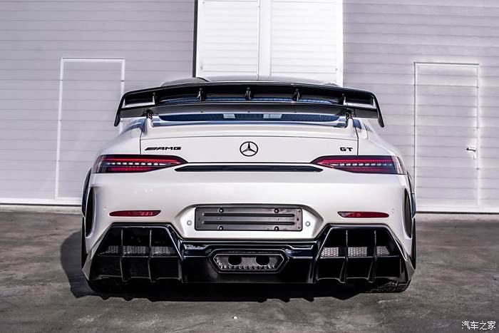 奔驰mercedesamggt63sbys很帅