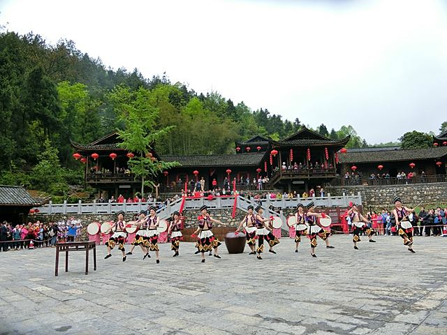 美丽的风景少数民族之旅.旅游胜地热情招待.