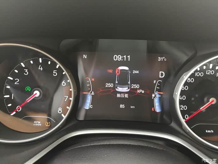 胎压多少正常190kpa 500_wKgHF1tuXRuAaQOBAAey38pj8JI213.jpg