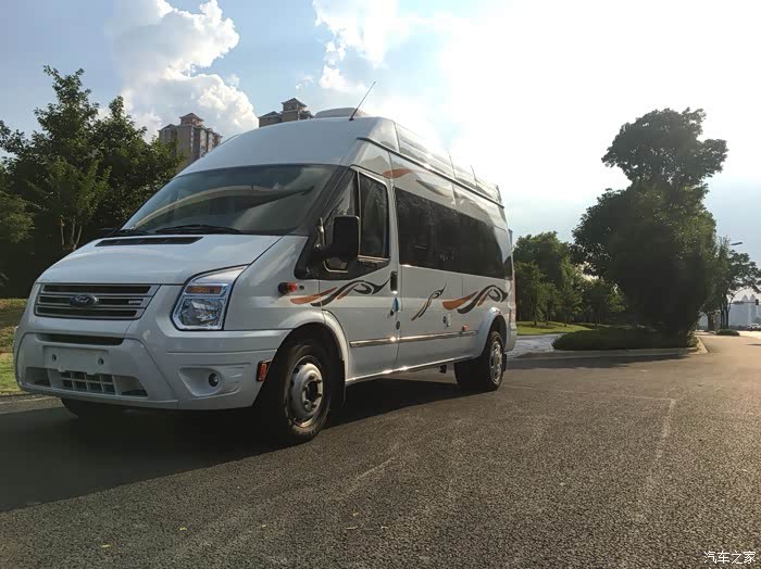 福特全顺房车试驾 500_wKgHHFtR-3qAdaCrAAGNM7sSB9s505.jpg