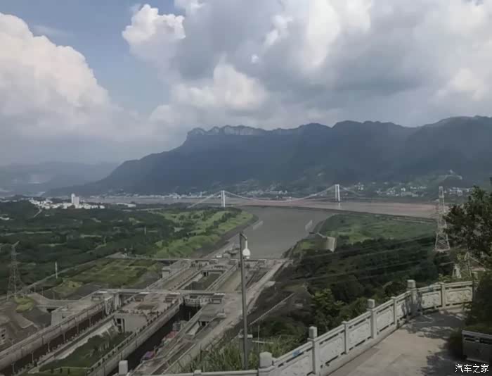 世界上著名的水利工程 500_ChcCSV4SoHaAURofAAKTpGFpMYA929.jpg