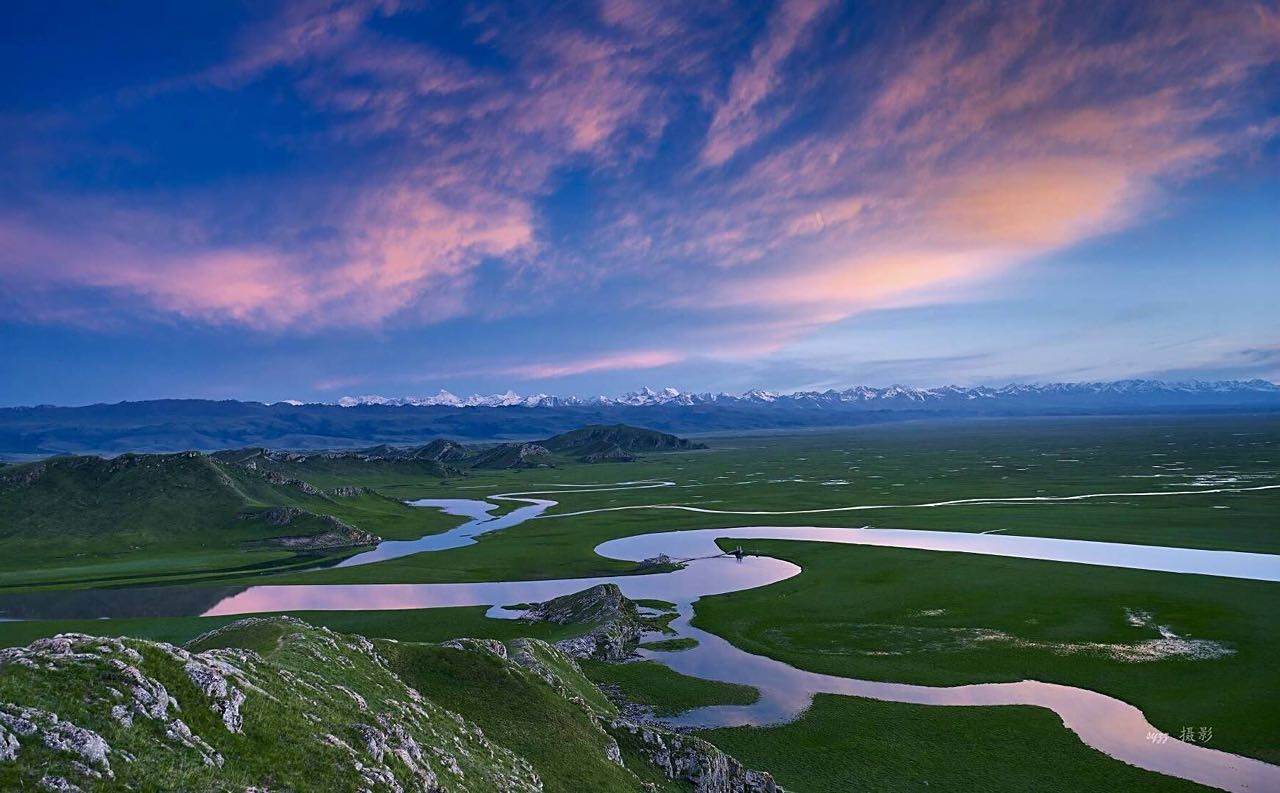 新疆的九曲十八弯,位于巴音布鲁克大草原,是开都河的奇景!