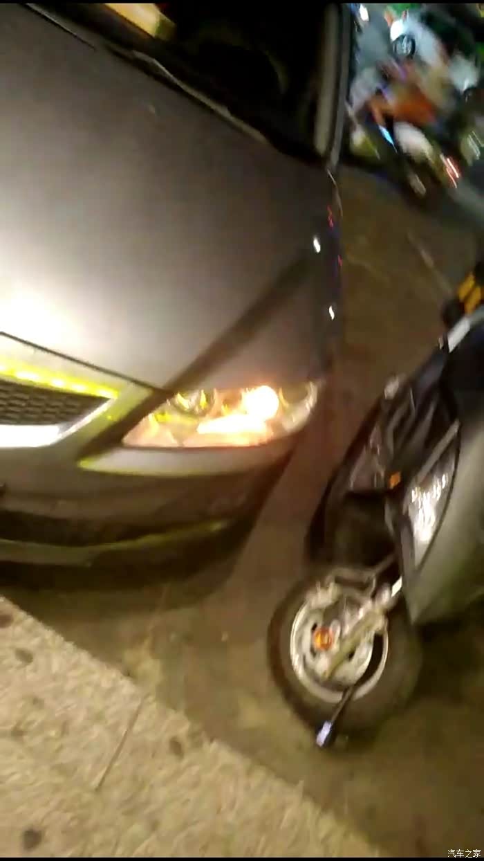 电动车大灯不亮转向灯亮怎么办 500_ChcCSVtDfhGAE-XDAAJo9gMXgUE612.jpg