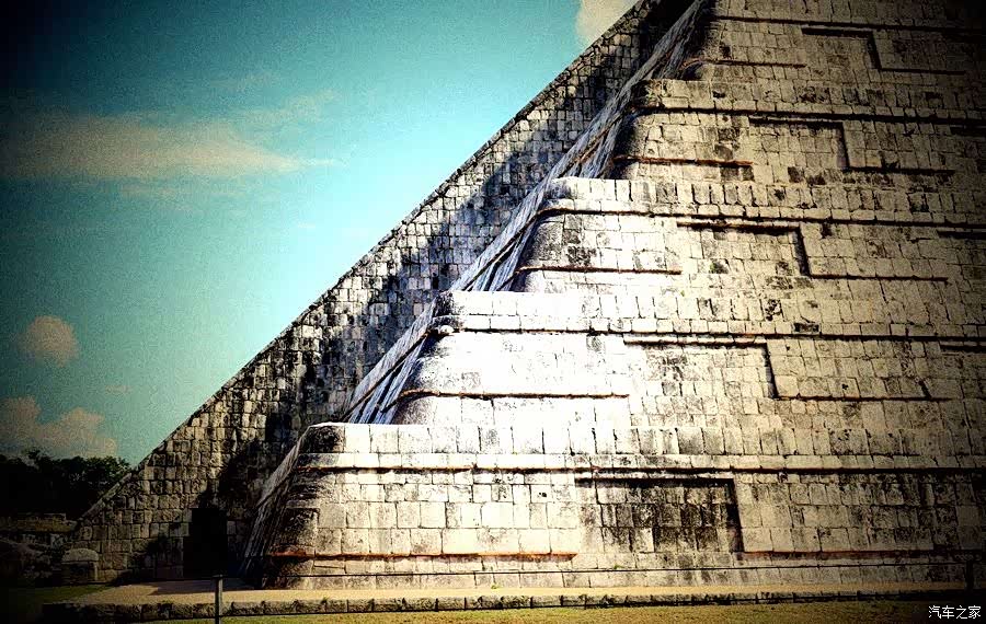 世界新七大奇迹之一奇琴伊察玛雅遗址