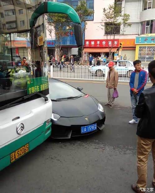 【图】求证。昨日兰博基尼撞公交车的朋友是昆