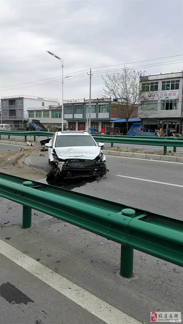 【图】临泉高速连接线,杨小街路段昨天发生一