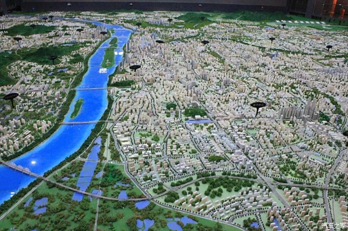 长沙全景鸟瞰立体城市图,那条蜿蜒的蓝色纽带便是母亲河湘江.