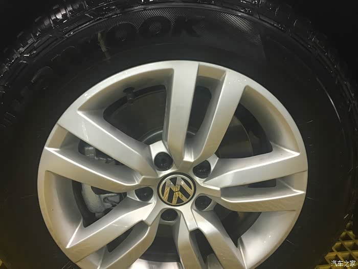 【图】途观原厂16寸轮毂韩泰轮胎