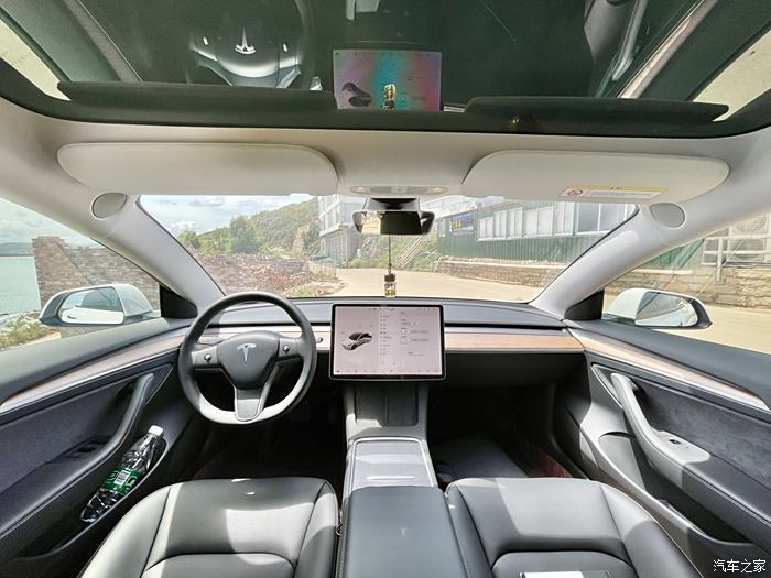 未来的方向特斯拉model31000公里分享