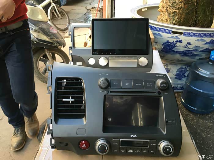 【图】昆明本田思域加装大屏导航 安卓系统 倒