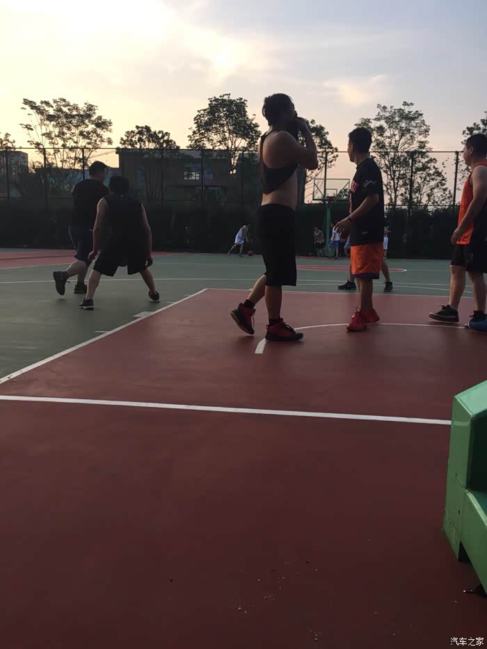 【图】有个问题。我贷款10万,销售收取我五千