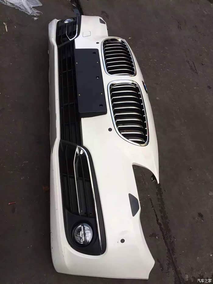 【图】宝马系老款FI8改新款前杠总成_宝马5系