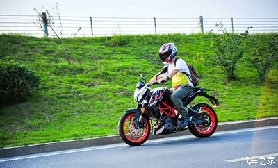 拽!-- KTM DUKE 390 长沙KTM深度试驾感受