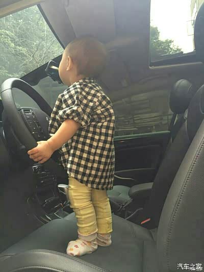 今天有一个车,跟我较劲,我没理他。_雪铁龙C5