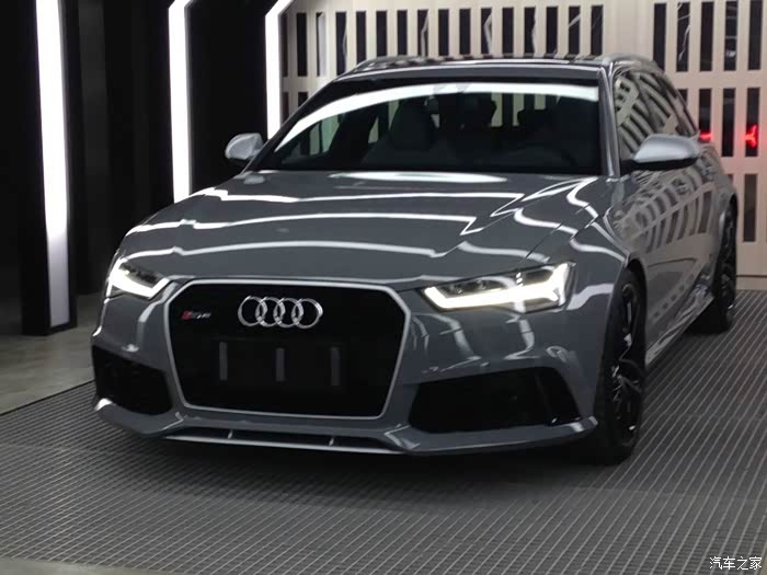 【图】偶然遇到 RS6 原厂水泥灰。感觉还不错