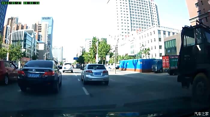 【图】红色辽AF7L02无良高尔夫反道逆行连跨