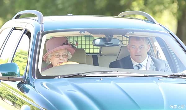 【图】听说女王开车不用驾照!_众泰T600论坛