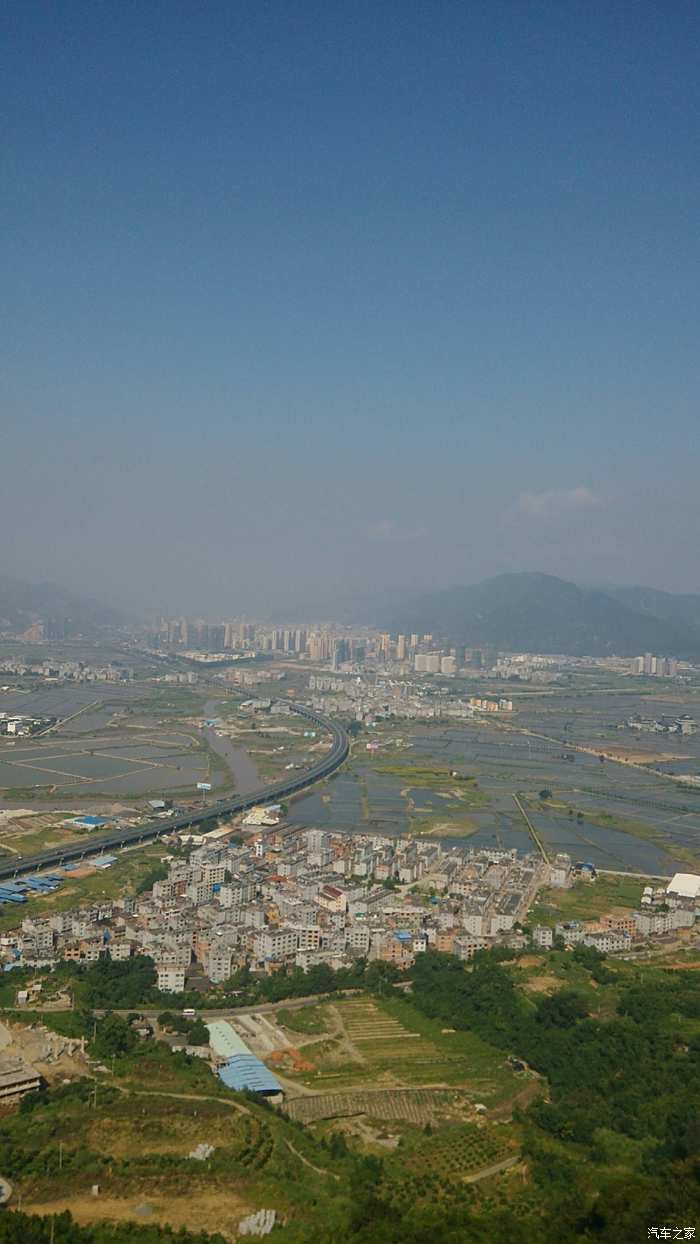 霞浦市区,沈海高速从脚下穿过