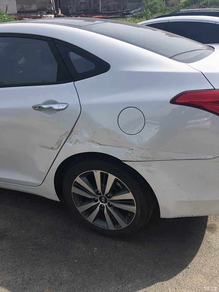 【图】老铁们,撞成这样,我该怎么要赔偿?