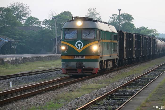 【图】工业结晶,东风大火车与V260!_奔驰V级论坛_汽车之家论坛