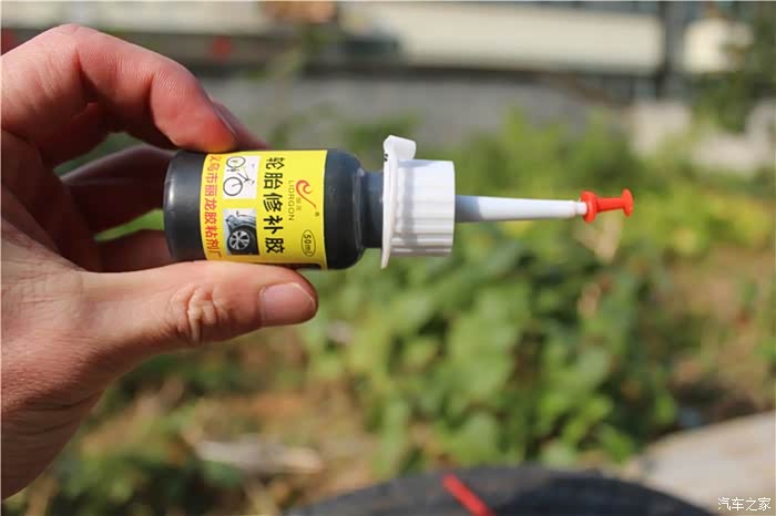 【图】邓禄普轮胎受伤了,修补胶管用吗?