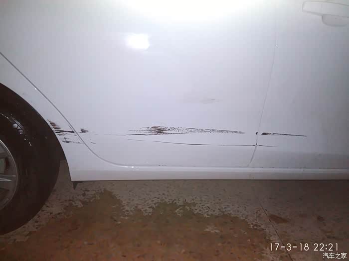 【图】新手开车,车身右侧三个面被剐蹭,怎么处