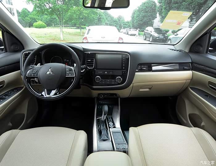 【图】2018款的欧蓝德内饰做成这个样子,你回