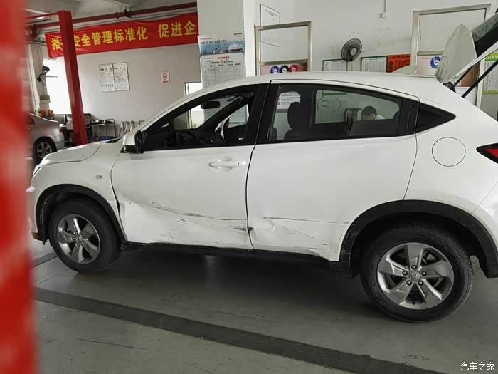 【图】求助各位大神,车撞坏走保险修车,修好了