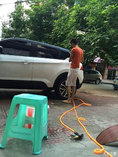 颜王中华V31.5T自动精英提车作业外加黑顶倒