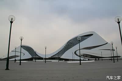 哈尔滨新地标性建筑--哈尔滨大剧院