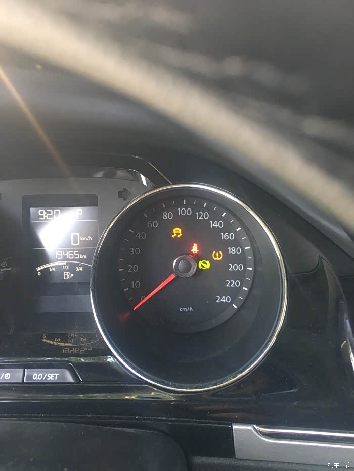 胎压多少不能走了 500_wKgHzVmOWFSAYw_yAAHBy-UAsDE317.jpg