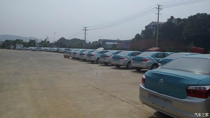 【图】娄底嘉年华出租车公司首批交付仪式圆满